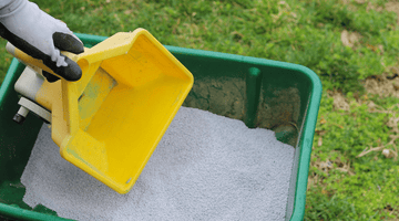Strategie di concimazione per il prato in inverno: Mantieni il verde rigoglioso